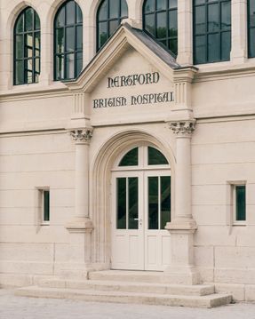 Château of the Hertford British Hospital Rehabilitation