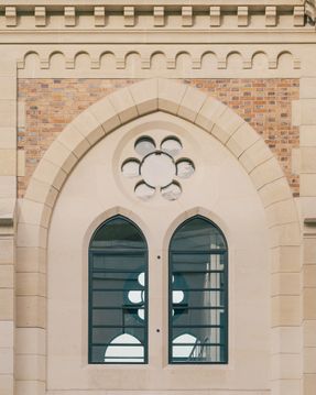 Château of the Hertford British Hospital Rehabilitation
