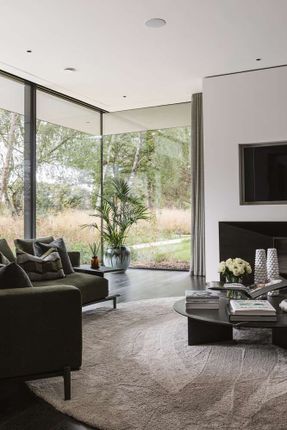 Weavers - Seer Green House