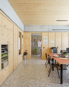 Neighborhood Center Augustin