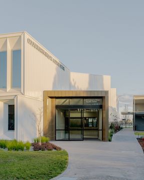 Coonawarra Willam Aquatic Centre - Ivanhoe Grammar School