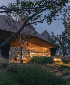 LuxeIsland Restaurant