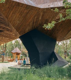 LuxeIsland Restaurant