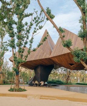 LuxeIsland Restaurant