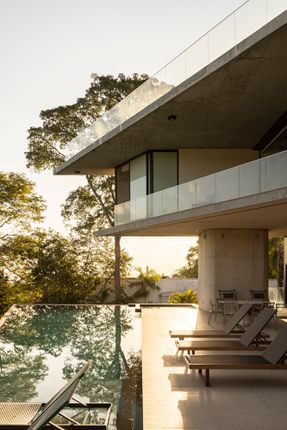 Concreto House