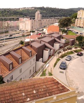 Montisnava Residential Building