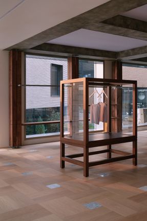 Verish Anguk Flagship Store