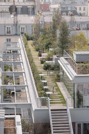 La Fondation Mixed-Use Complex