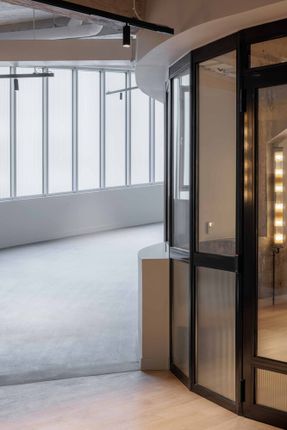 La Fondation Mixed-Use Complex