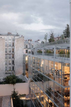 La Fondation Mixed-Use Complex