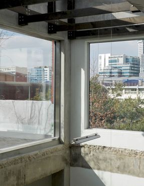 Coor Seongsu Flagship Store