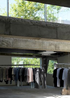 Coor Seongsu Flagship Store