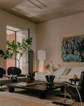 Apartment In The Center Of Tbilisi