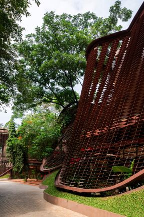 Lattice Creative Garden