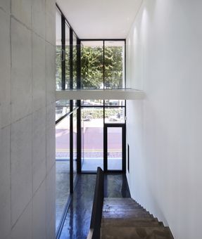 Triplet Code Sinsa Neighborhood Facility