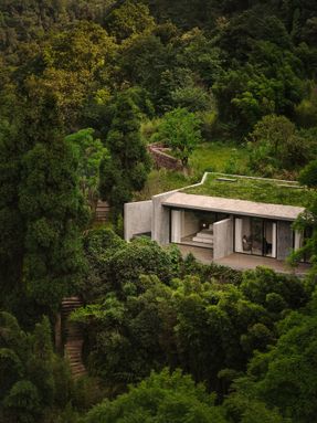 Zoland·emei, Resort