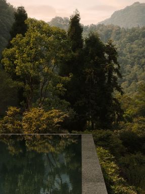 Zoland·emei, Resort