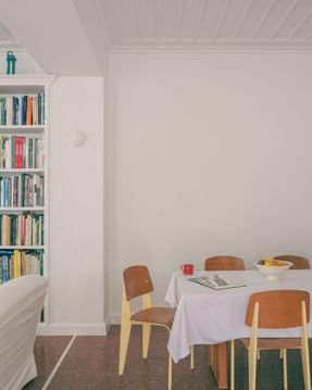 Plaka House