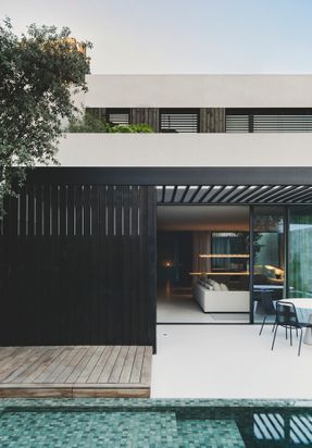 899 - S29 House