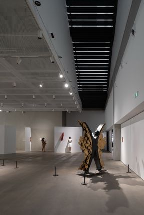 The Opened “white Box” Art Museum, Ocat-b10