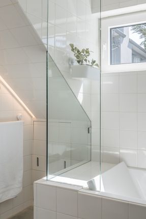 Anzio Laneway House