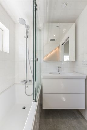 Anzio Laneway House