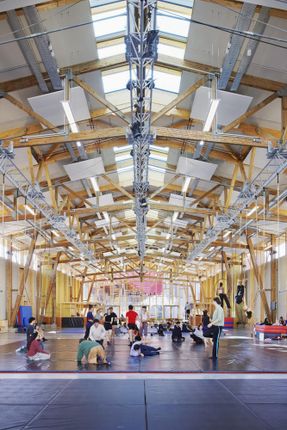Restructuring And Extension Of The Académie Fratellini In Saint-denis