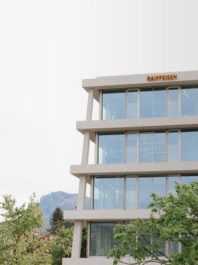 Raiffeisen Bank, Savosa