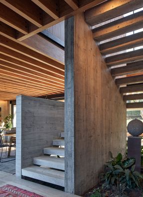 La Chupalla House