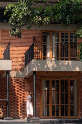 The Gorakhpur Farmhouse