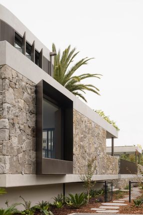 Gawler Crescent House