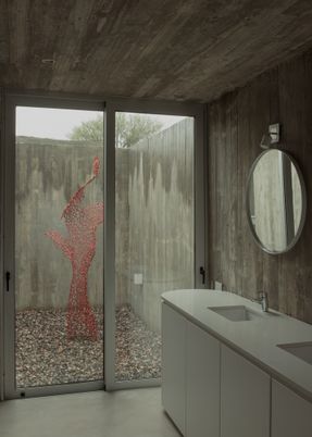 Clausura House