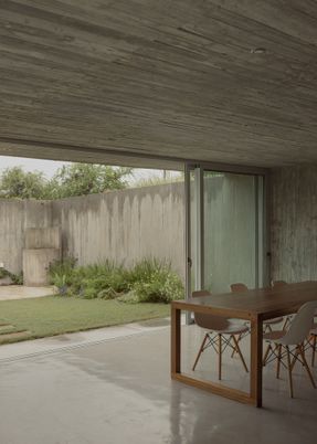 Clausura House