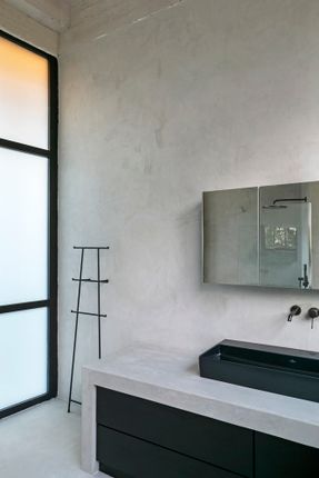 C Mil Building Renovation