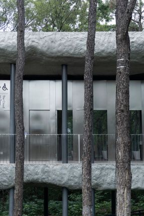 Public Restroom Of Nanjing Sifang Art Lake District