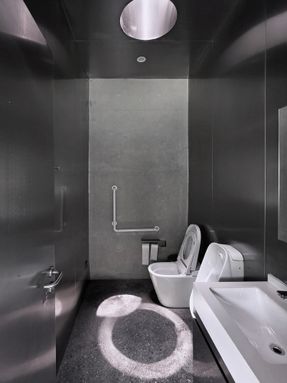 Public Restroom Of Nanjing Sifang Art Lake District