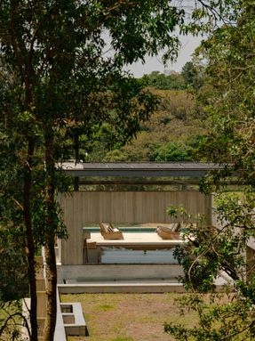 JL Dam House