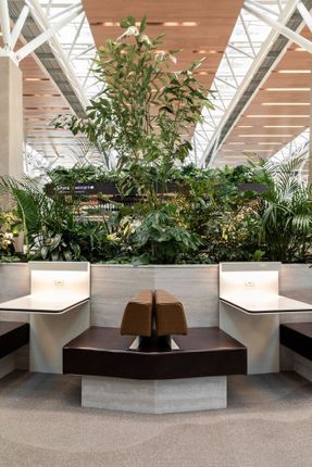 Aspire Westjet Lounge