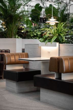 Aspire Westjet Lounge