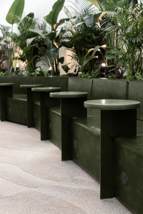 Aspire Westjet Lounge