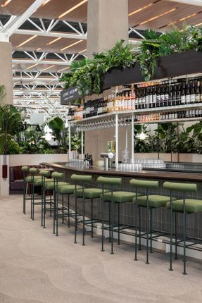 Aspire Westjet Lounge