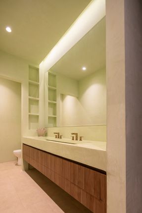 Six Courtyards House