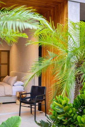 Six Courtyards House