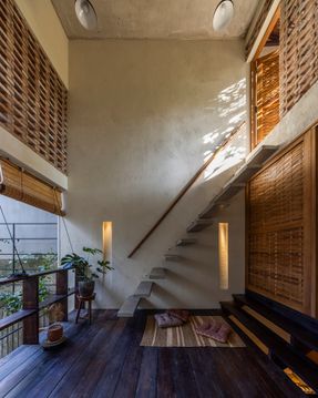 S House