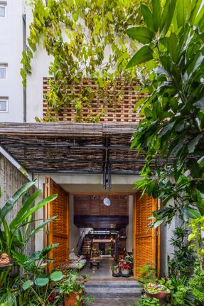 S House