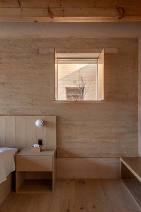 Km House