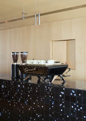 Koffiqa Coffee Shop