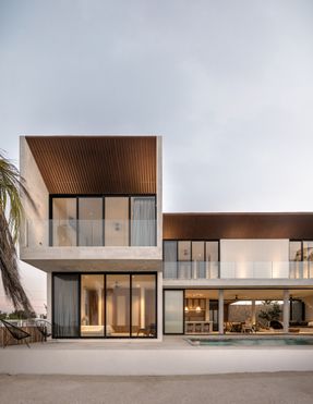 Tunich House