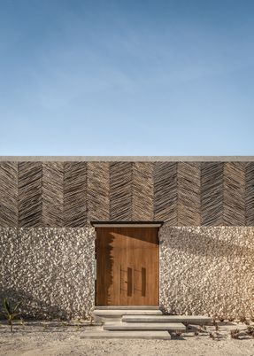 Tunich House