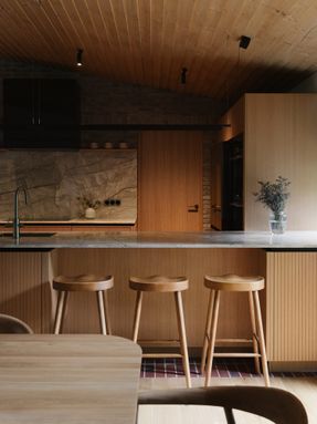 Residence On The Edge Of National Forest